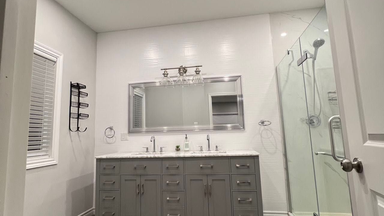 Photo of Bathroom in Lindsay