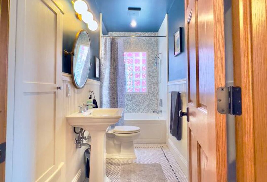 Photo of Bathroom in Ecco