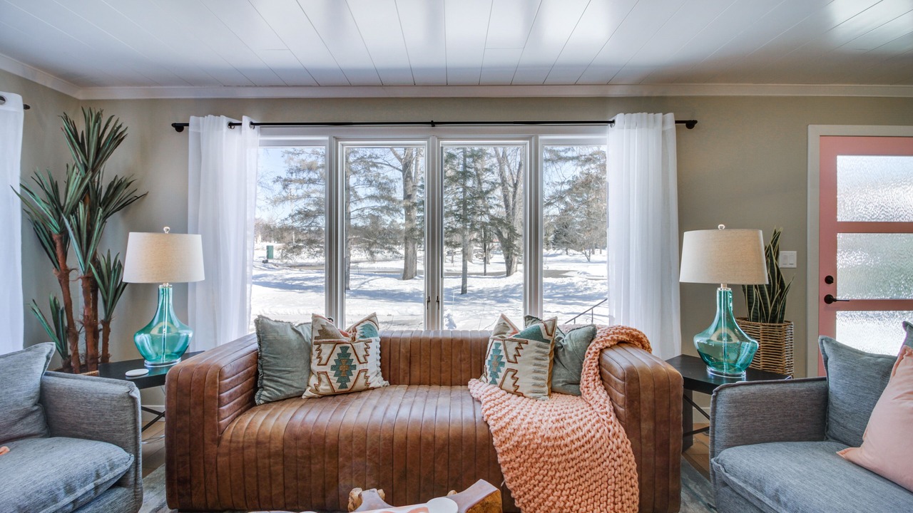 Photo of Livingroom in Detroit Lakes