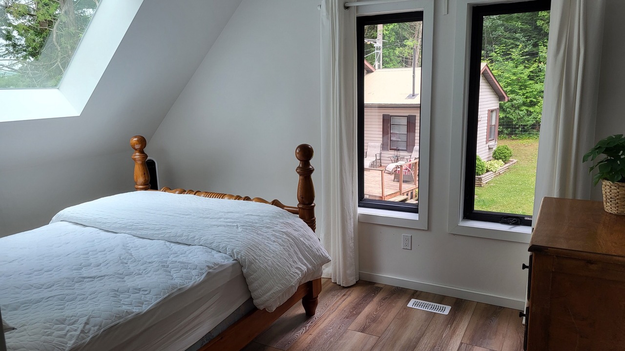 Photo of Bedroom in Frontenac
