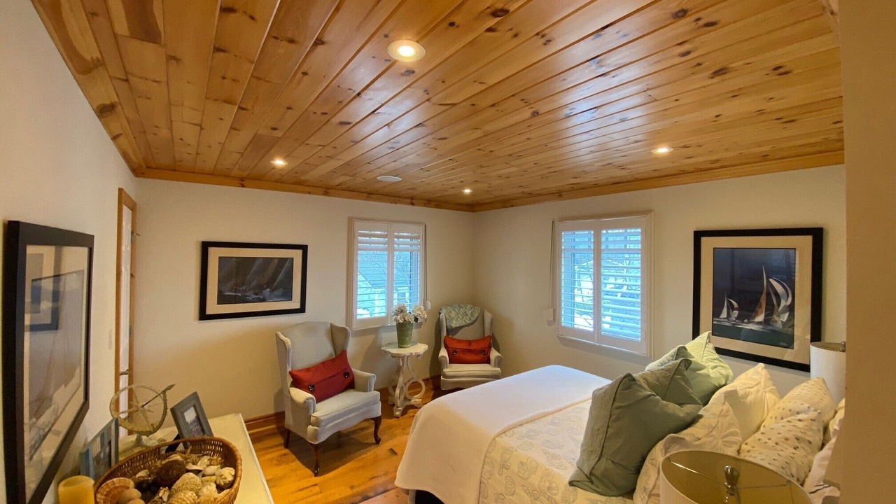 Photo of Bedroom in Long Point