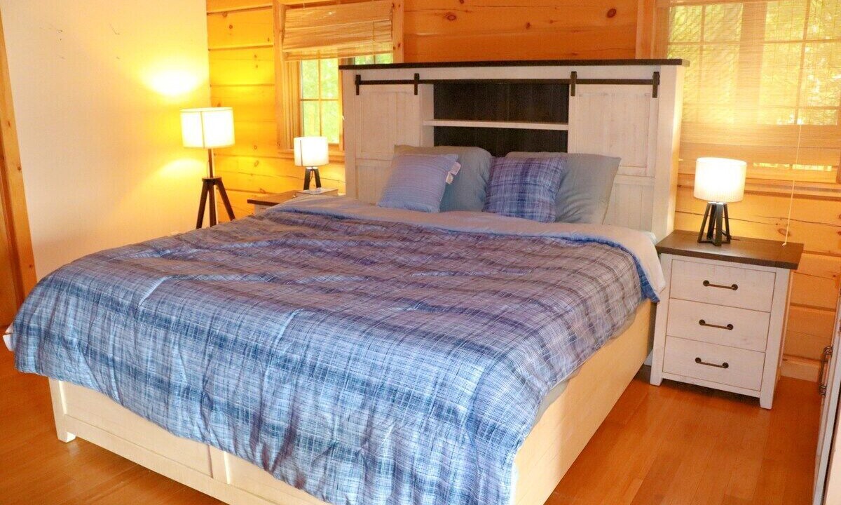 Photo of Bedroom in Bobcaygeon