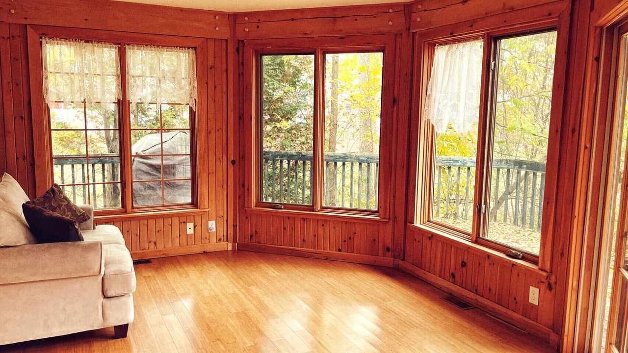 Photo of Livingroom in Bobcaygeon