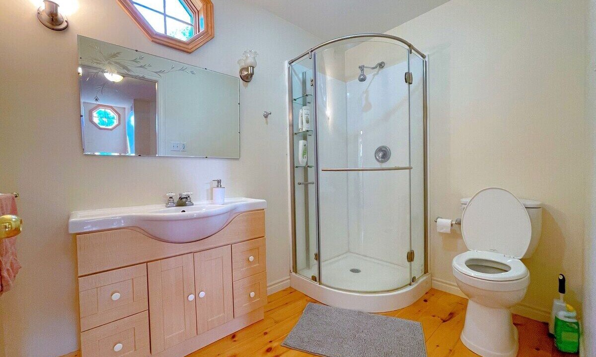 Photo of Bathroom in Bobcaygeon
