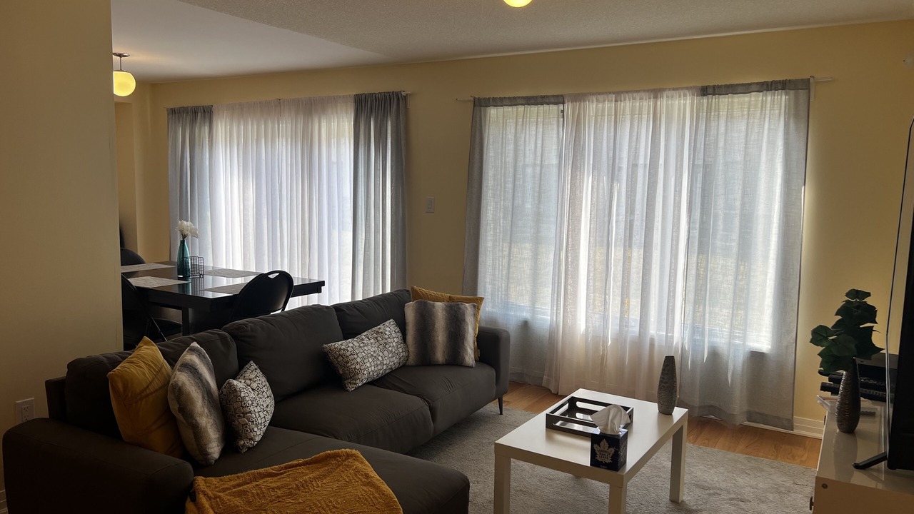 Photo of Livingroom in Clarington