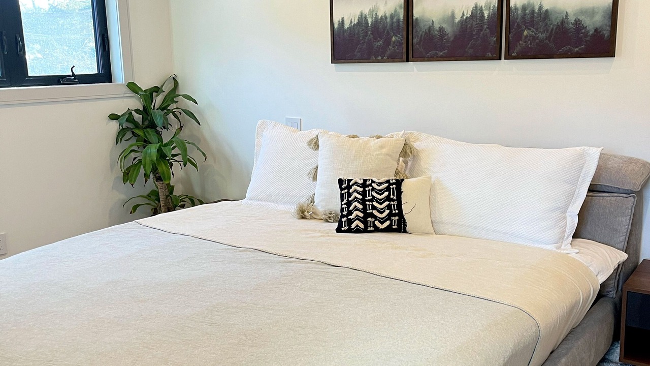 Photo of Bedroom in Lambton