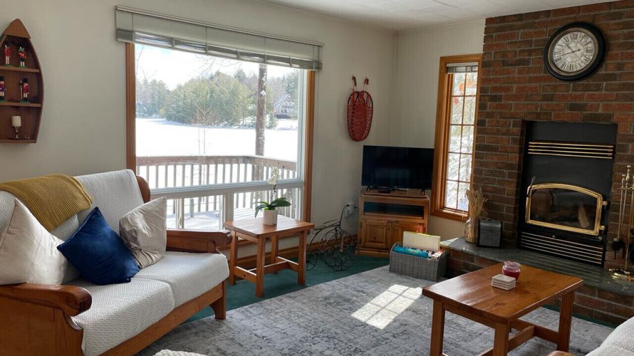 Photo of Livingroom in Huntsville