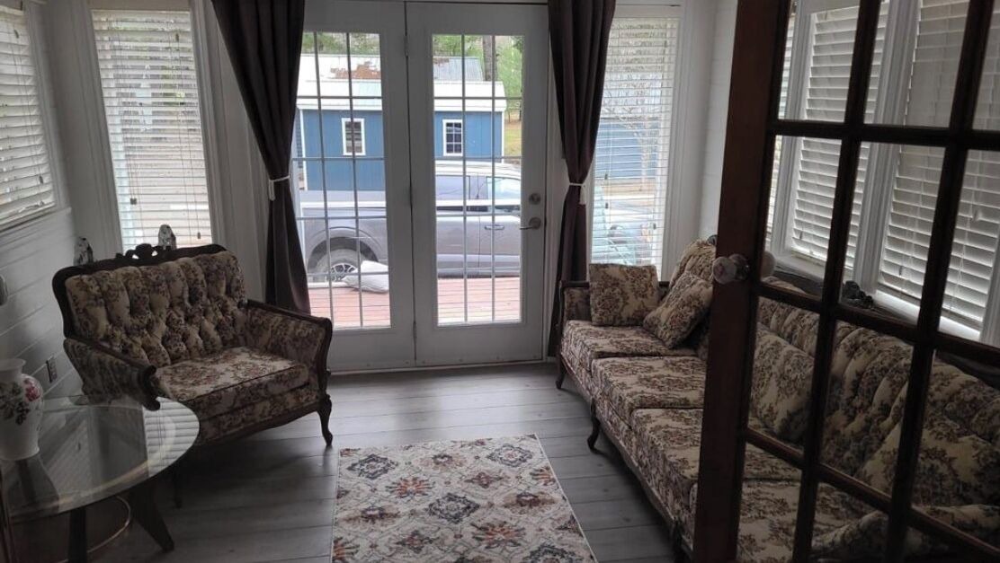 Photo of Livingroom in Nipissing