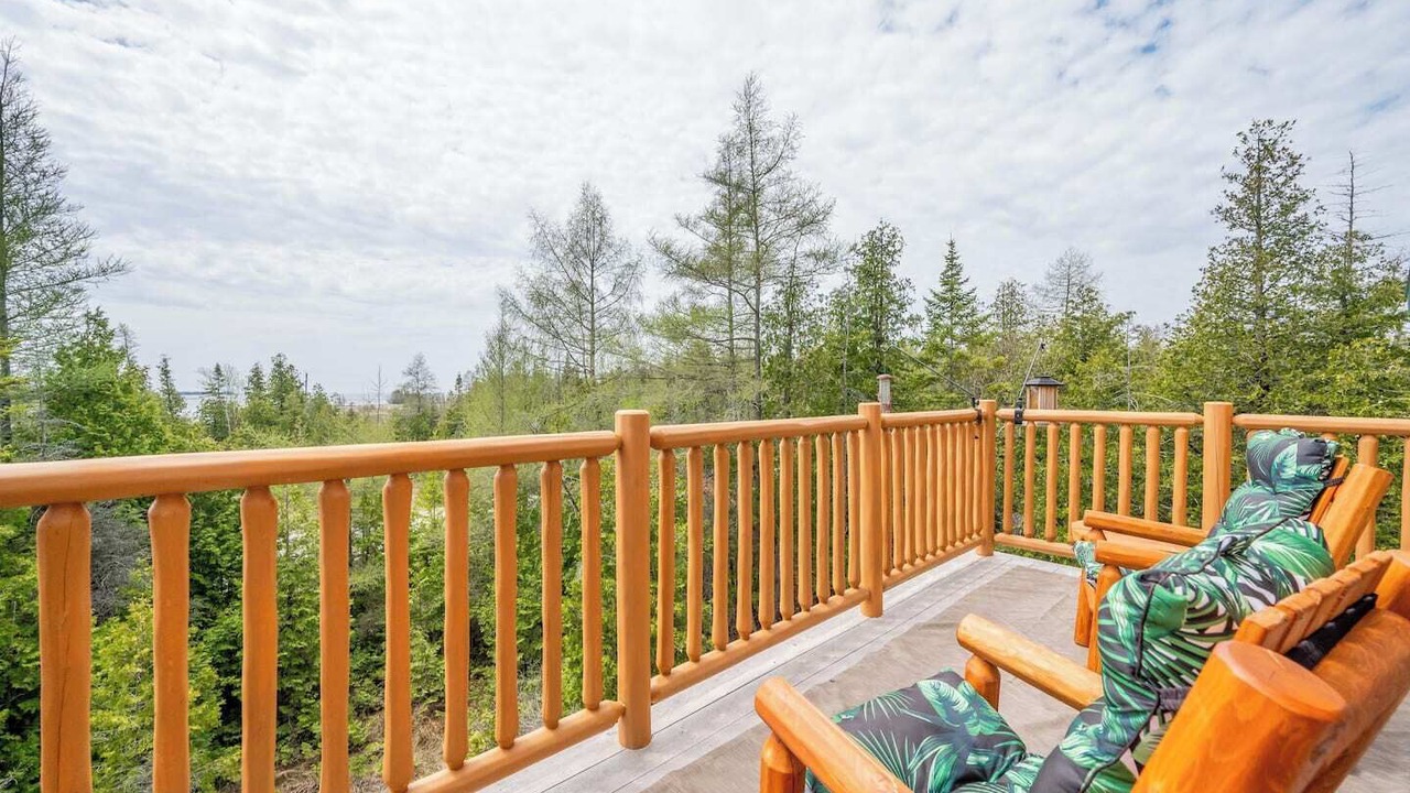 Photo of Patio Balcony in South Bruce Peninsula