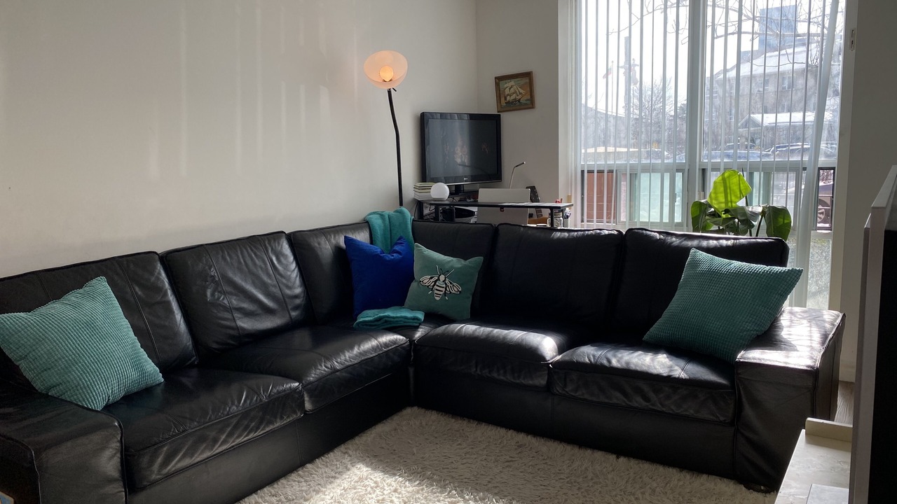 Photo of Livingroom in Six Points