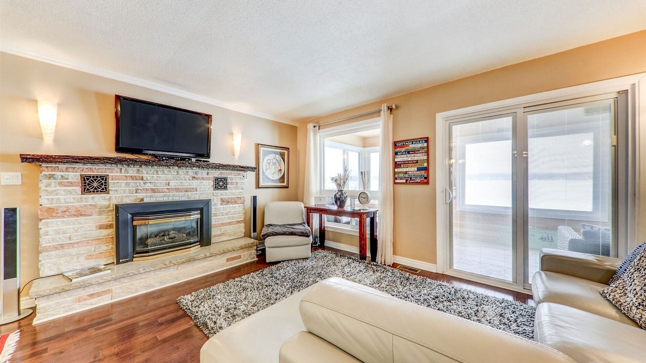 Photo of Livingroom in Springwater