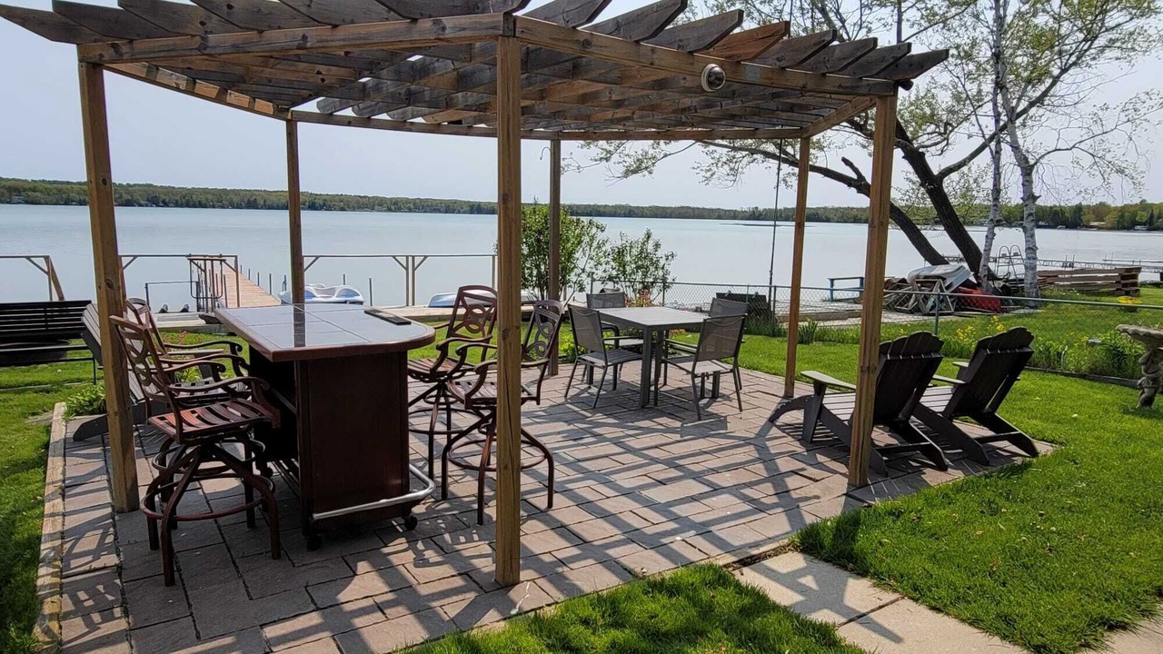Photo of Outdoor in Springwater