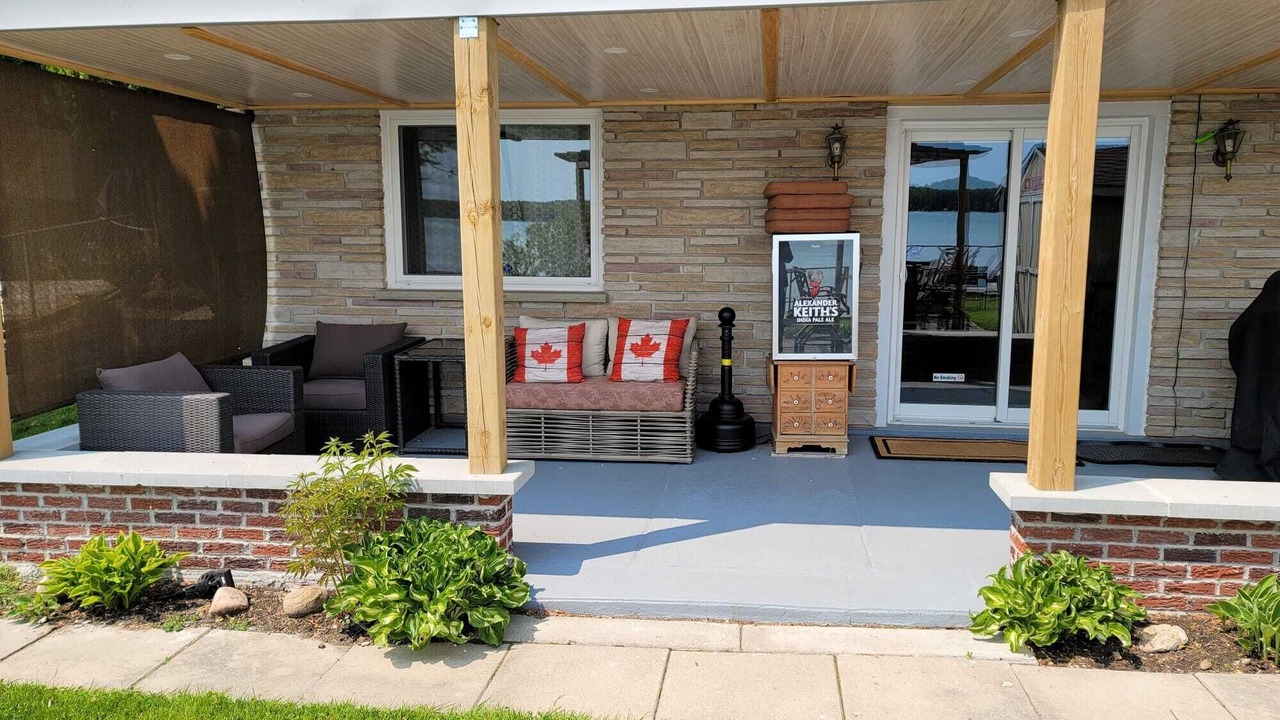 Photo of Patio Balcony in Springwater