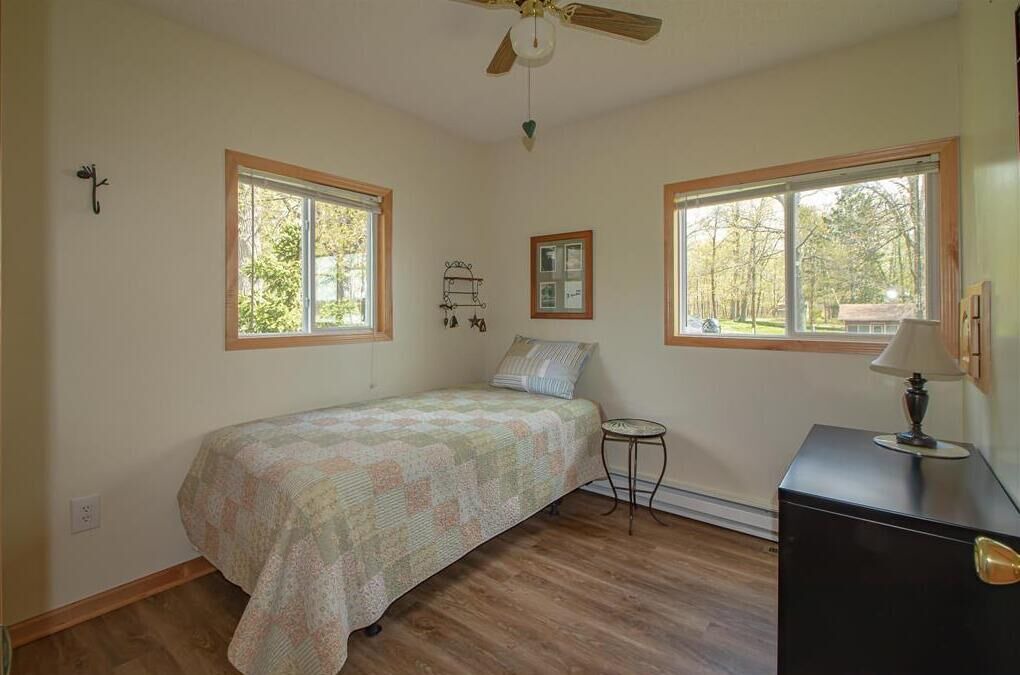 Photo of Bedroom in Longville