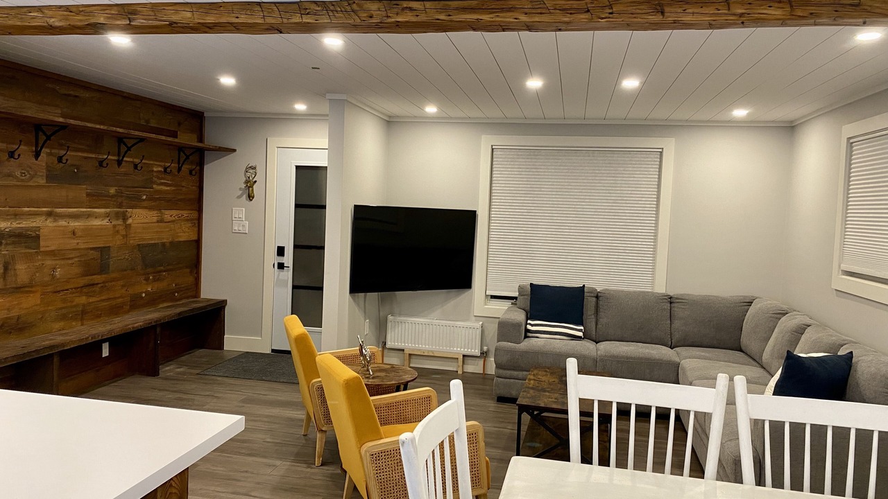 Photo of Livingroom in Highland Grove