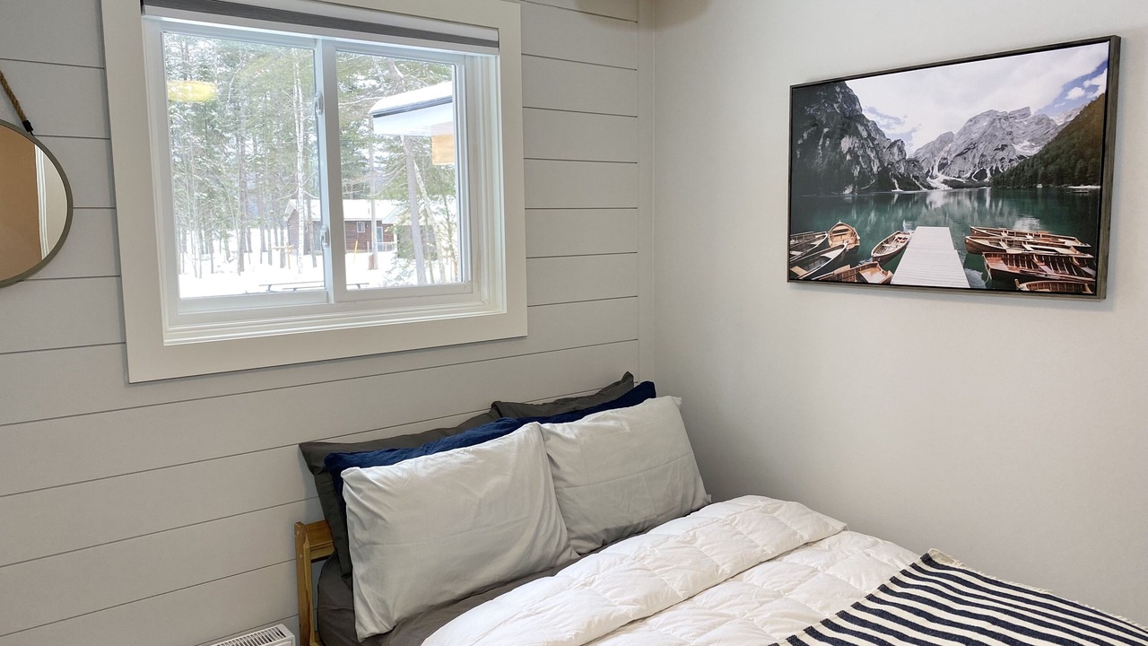 Photo of Bedroom in Highland Grove