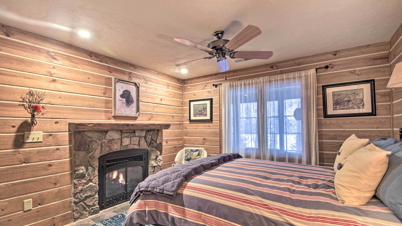Photo of Bedroom in Remer