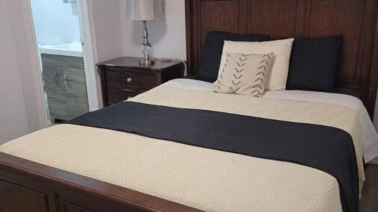 Photo of Bedroom in Streetsville