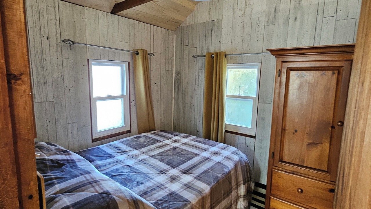 Photo of Bedroom in Lindsay