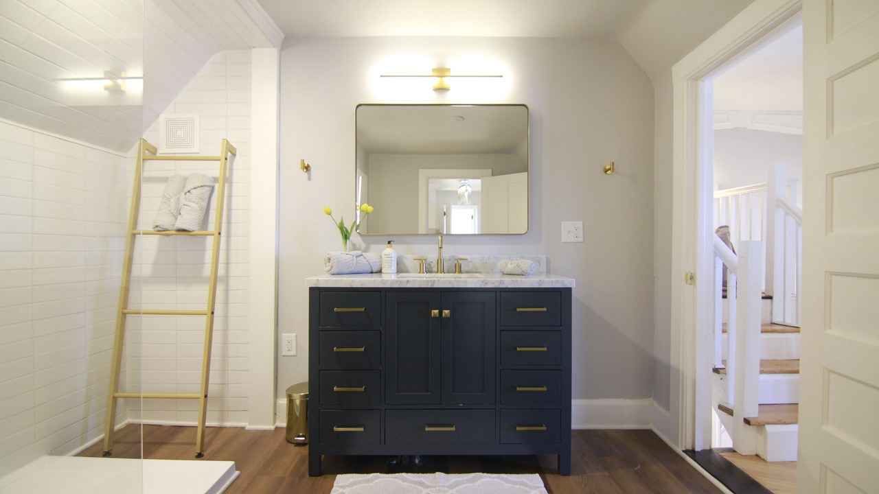 Photo of Bathroom in West Seventh