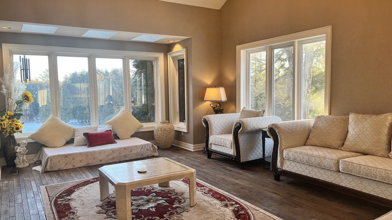 Photo of Livingroom in Clarington