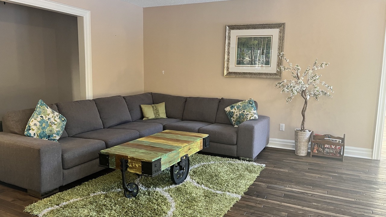 Photo of Livingroom in Clarington