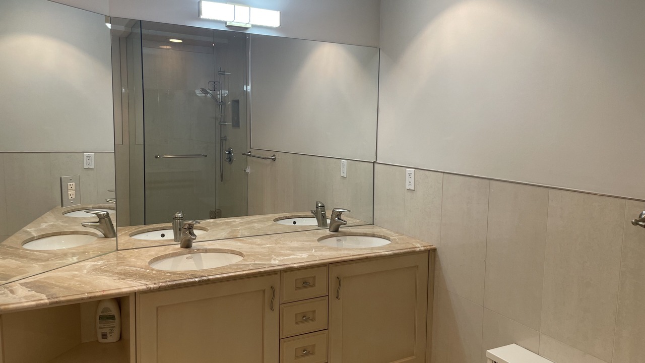 Photo of Bathroom in Forest Hill South