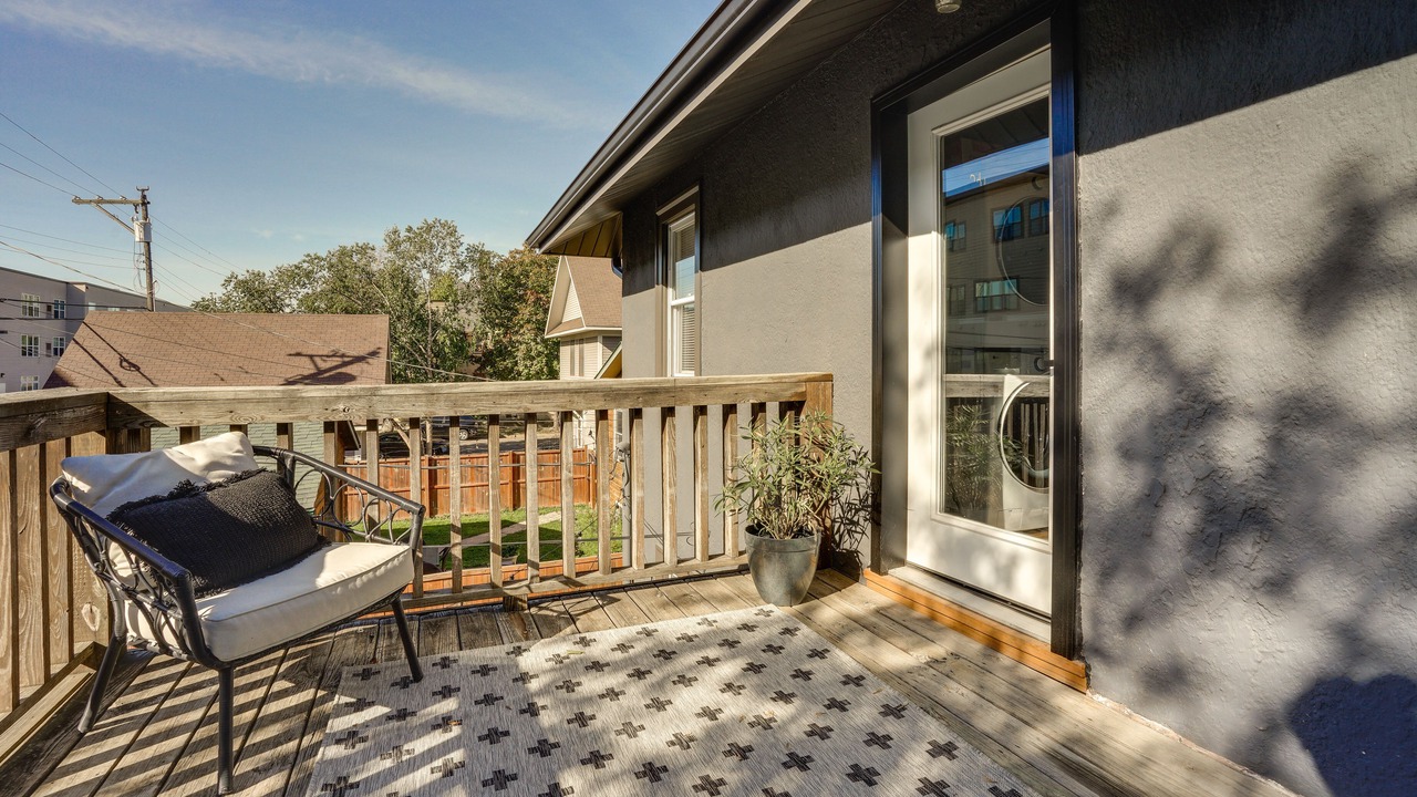 Photo of Patio Balcony in Summit - University