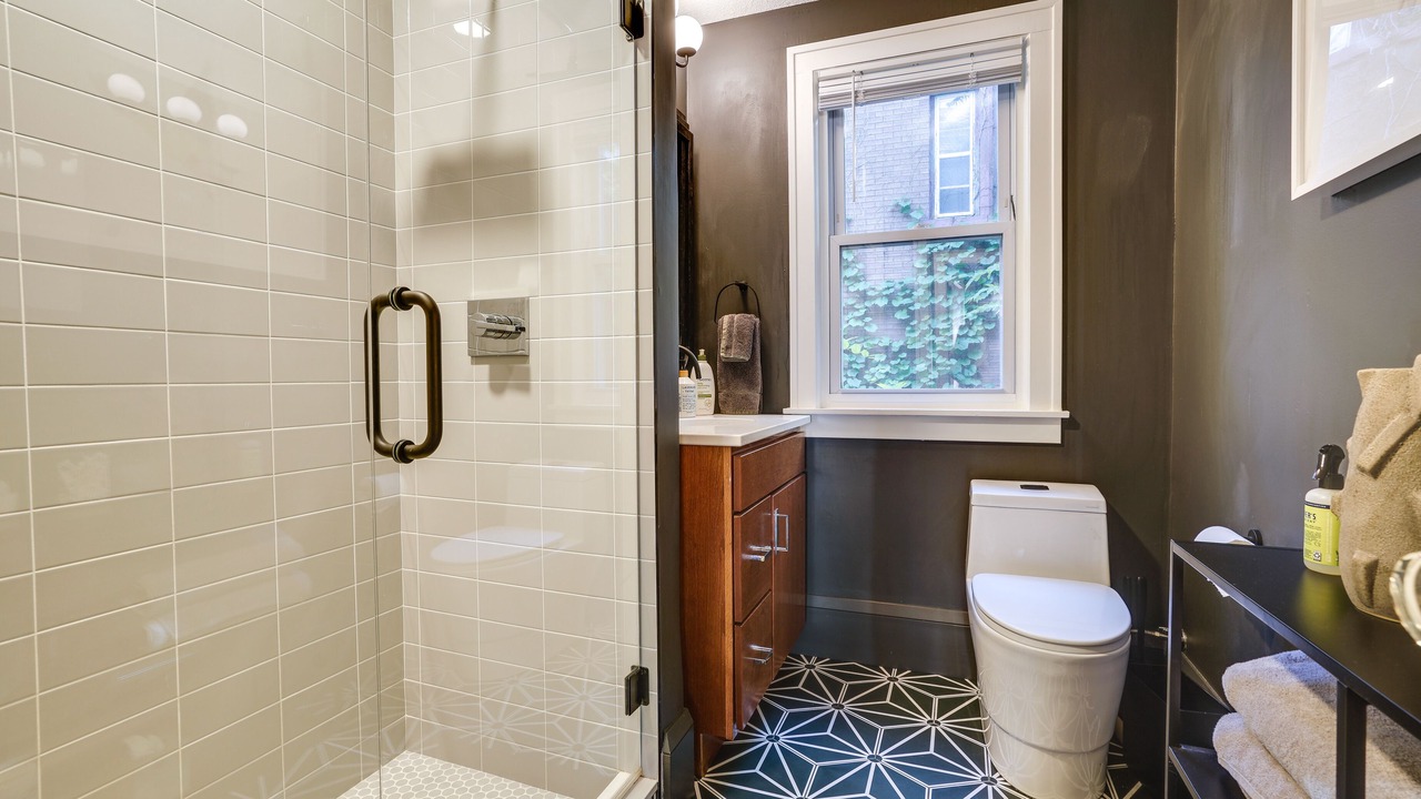 Photo of Bathroom in Summit - University