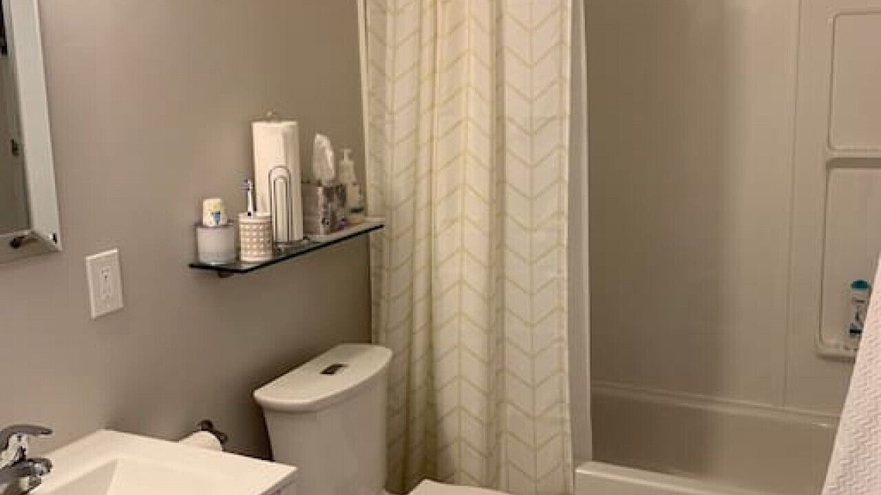 Photo of Bathroom in Georgina