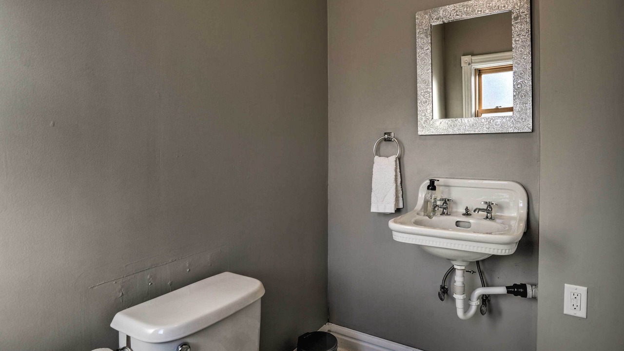 Photo of Bathroom in Summit - University
