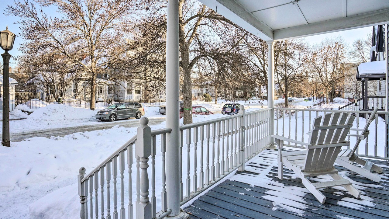 Photo of Outdoor in Summit - University