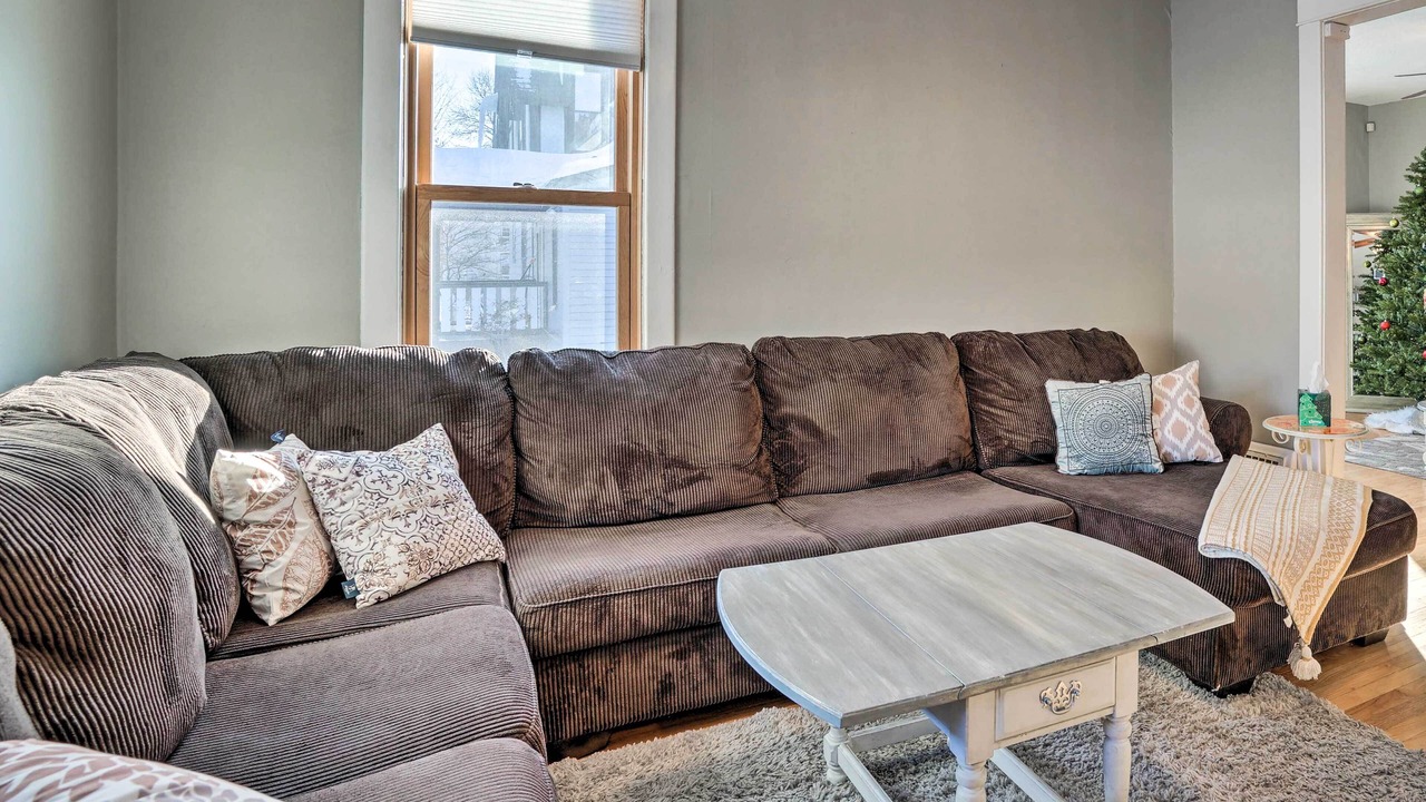 Photo of Bedroom in Summit - University