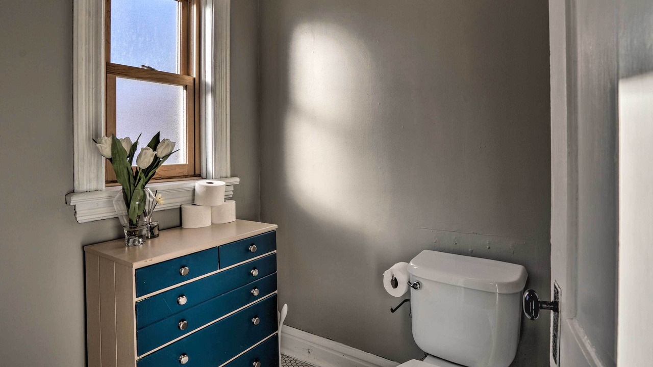 Photo of Bathroom in Summit - University