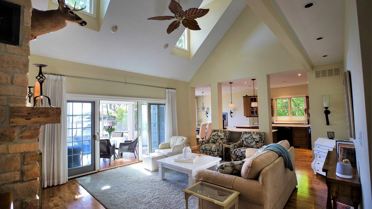 Photo of Livingroom in Bobcaygeon