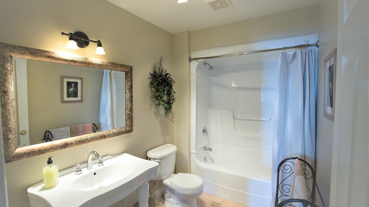 Photo of Bathroom in Bobcaygeon