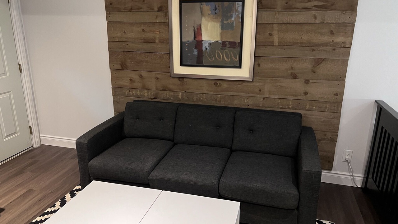 Photo of Livingroom in Upper Beaches