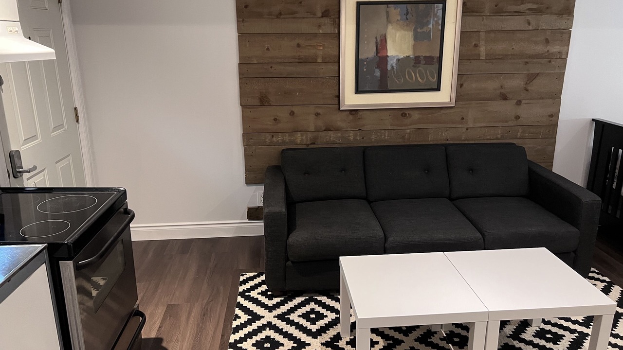 Photo of Livingroom in Upper Beaches