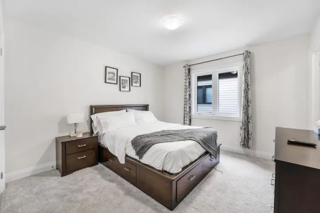 Photo of Bedroom in Bowmanville