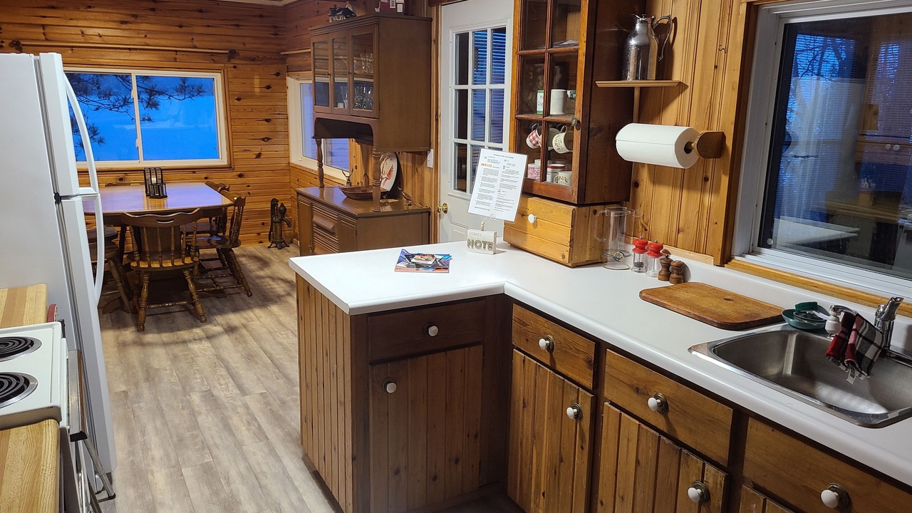 Photo of Kitchen in Algonquin Highlands