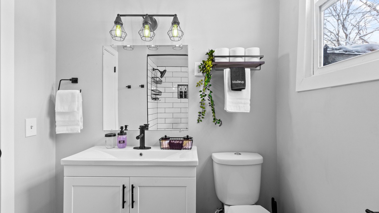Photo of Bathroom in Crystal