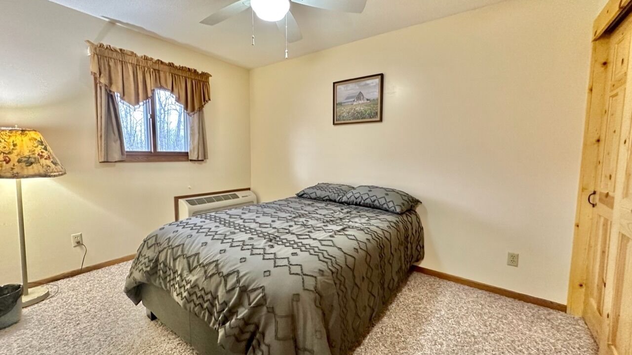 Photo of Bedroom in Hill City