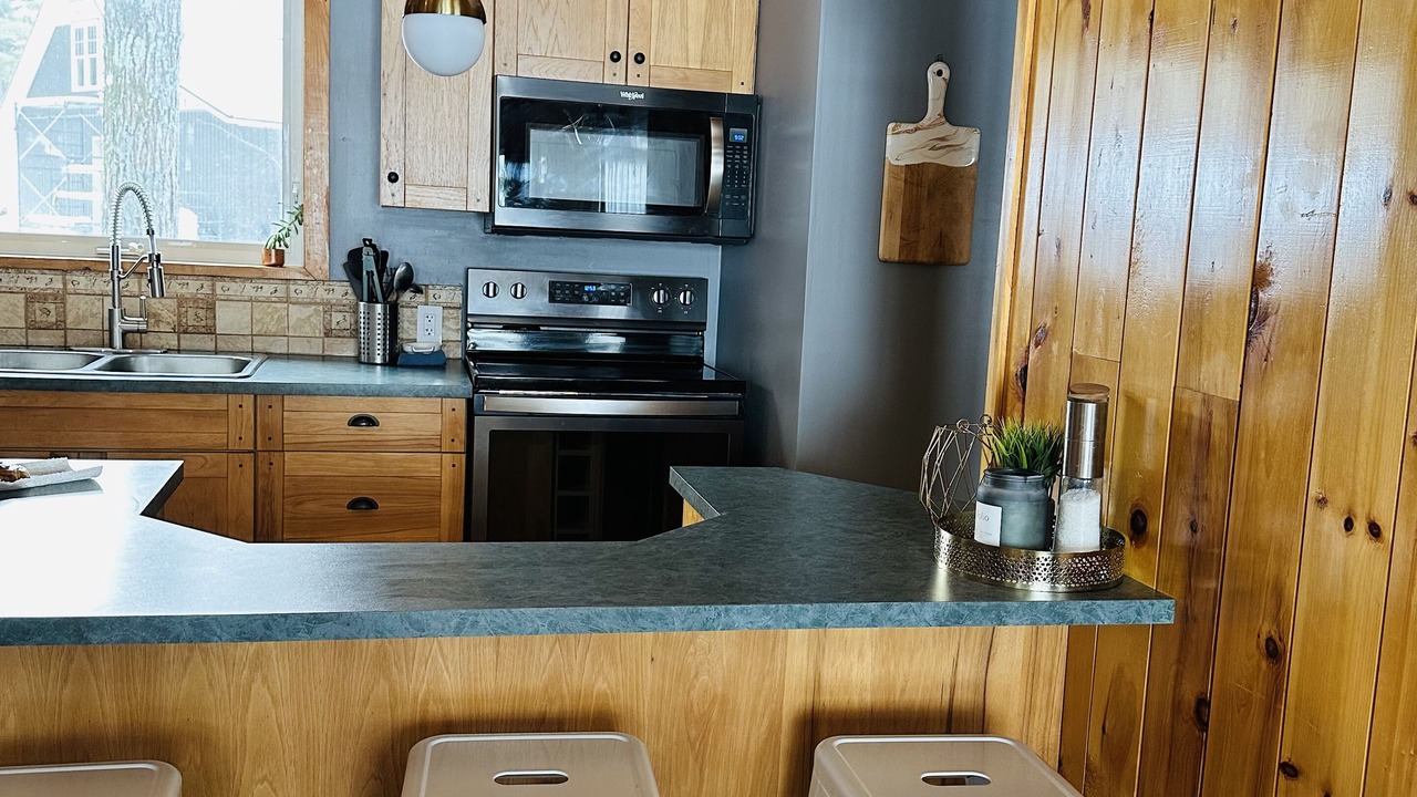 Photo of Kitchen in Central Frontenac