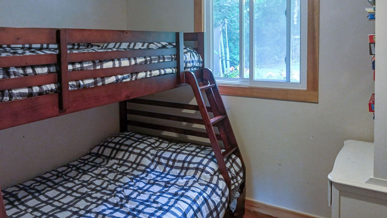 Photo of Bedroom in Head Lake