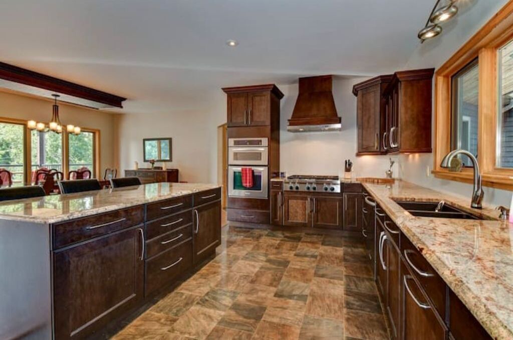 Photo of Kitchen in South Algonquin