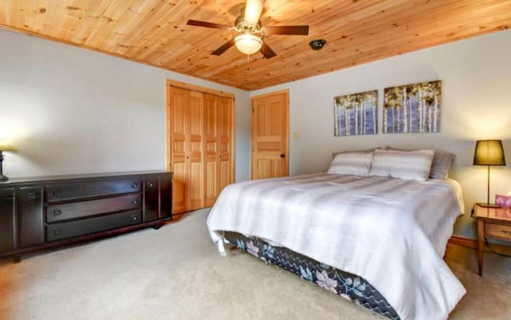 Photo of Bedroom in South Algonquin