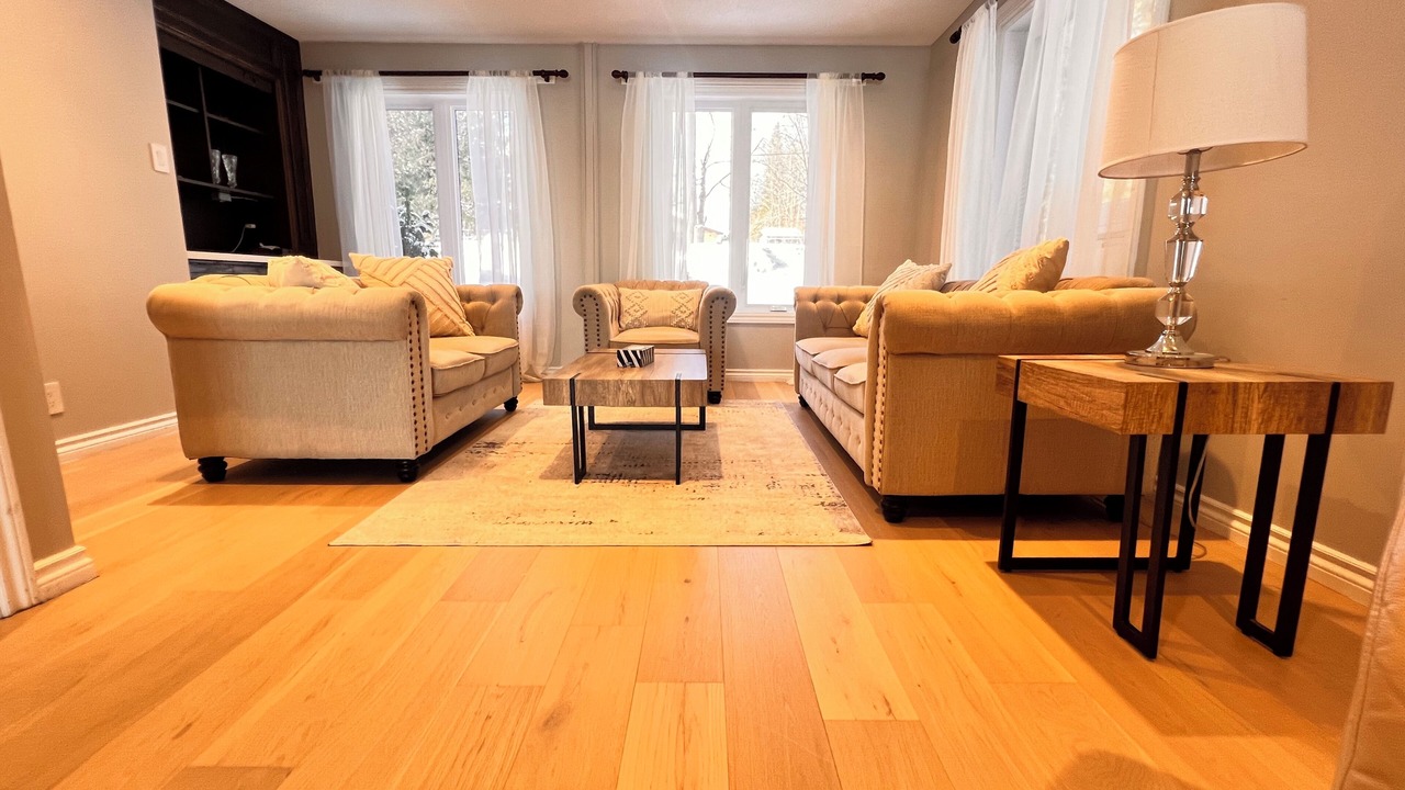 Photo of Livingroom in Tiny