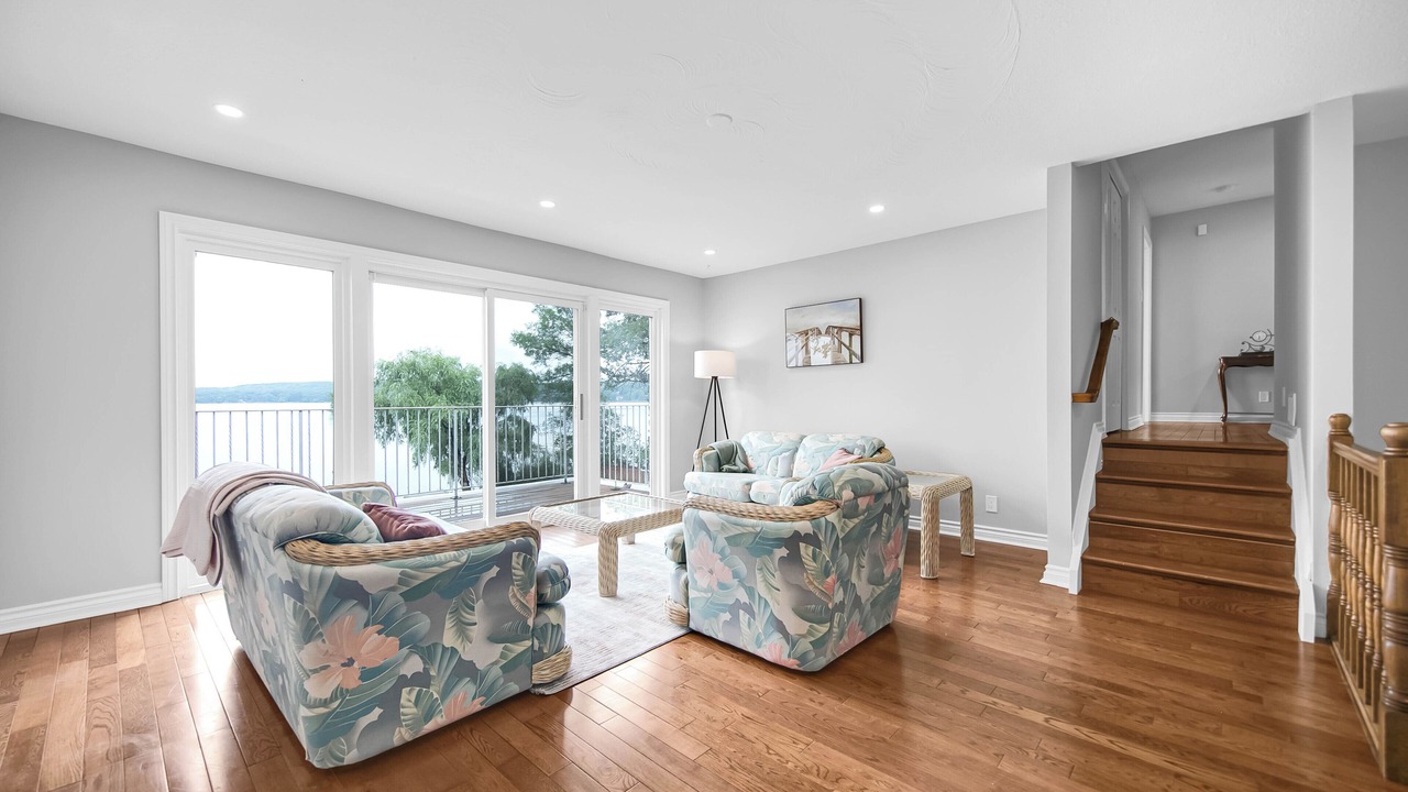 Photo of Livingroom in Tiny