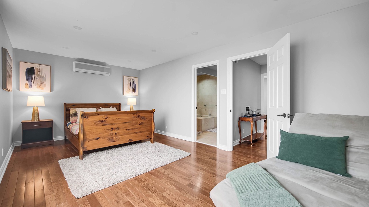 Photo of Bedroom in Tiny