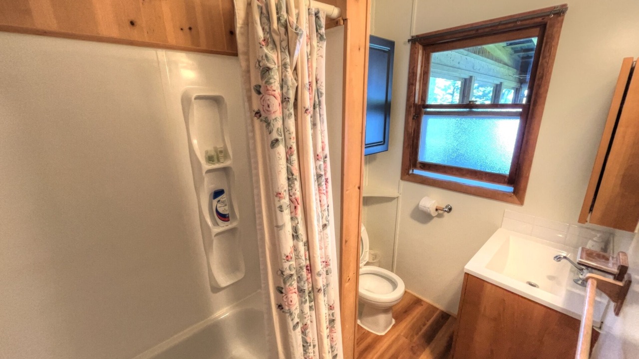 Photo of Bathroom in Rideau Lakes